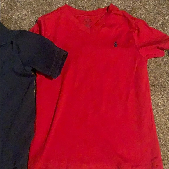 2 boys shirts size 5 and 5/6 - Picture 5 of 5